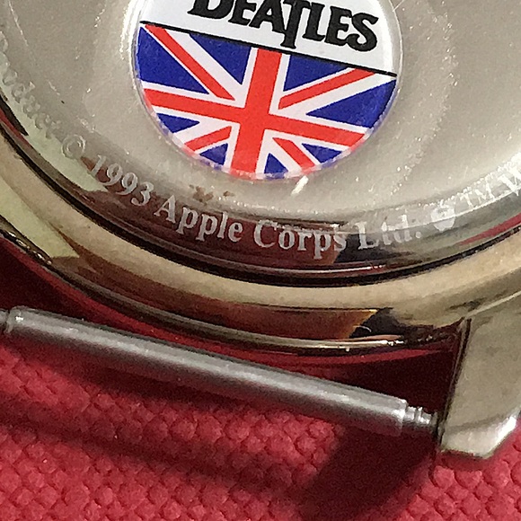 🖤RARE💕BEATLES APPLE CORPS 1993 LIMITED WATCH - Picture 9 of 16